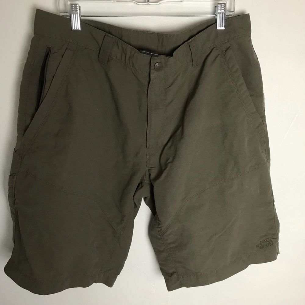 The North Face Men’s cargo shorts